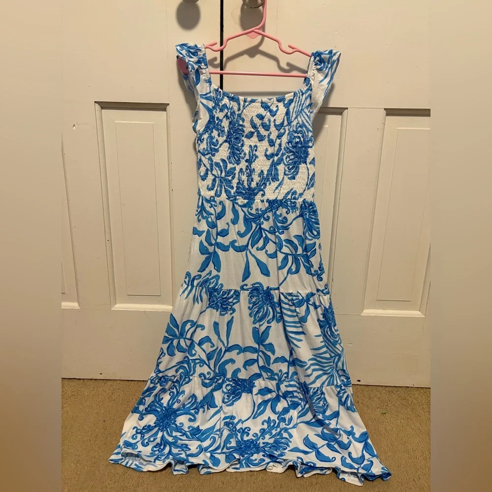 Girl’s Lilly Pulitzer Blue & White Floral Dress - Picture 1 of 6